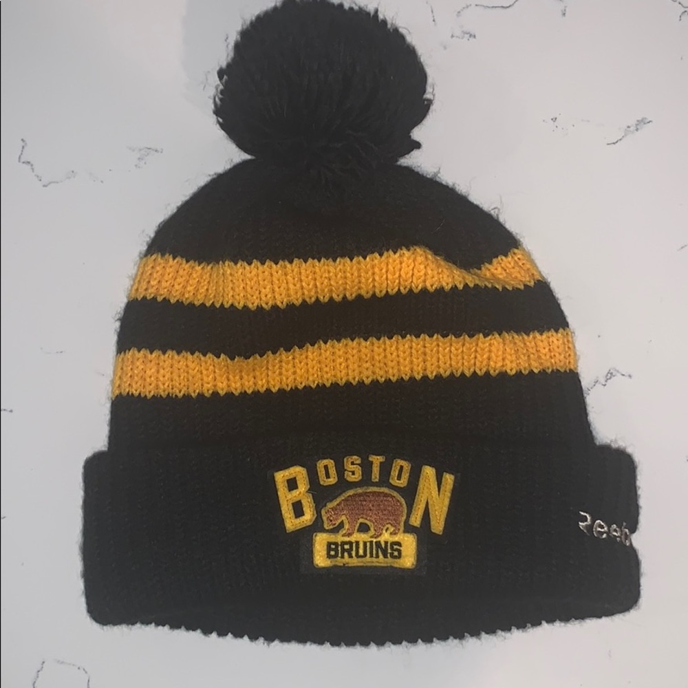 Retro Boston Bruins Winter Hat
